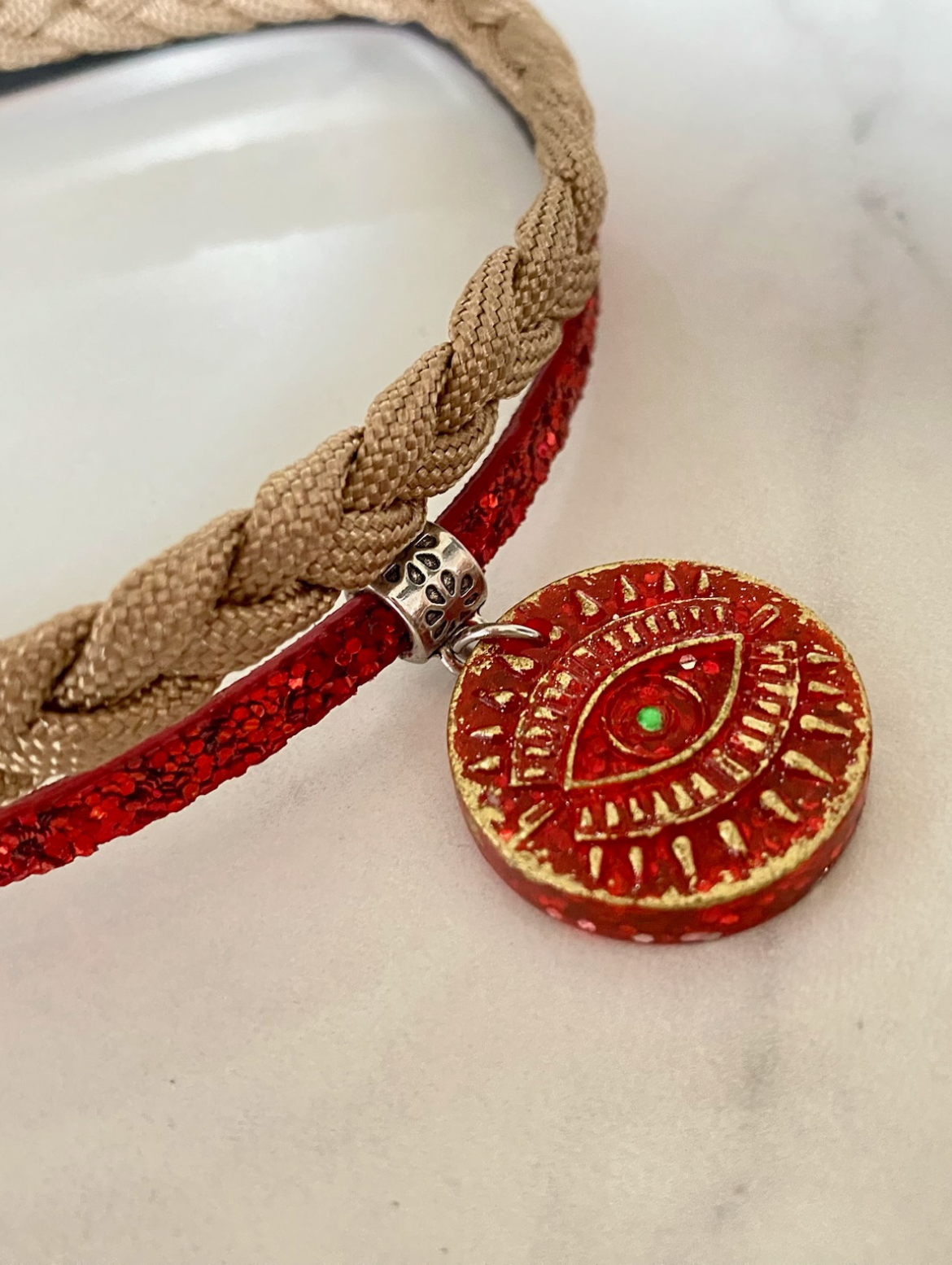 rotes halsband Doppelband-Halsband mit mystischem roten Augenanhänger und funkelnden –  Isabellabyshop