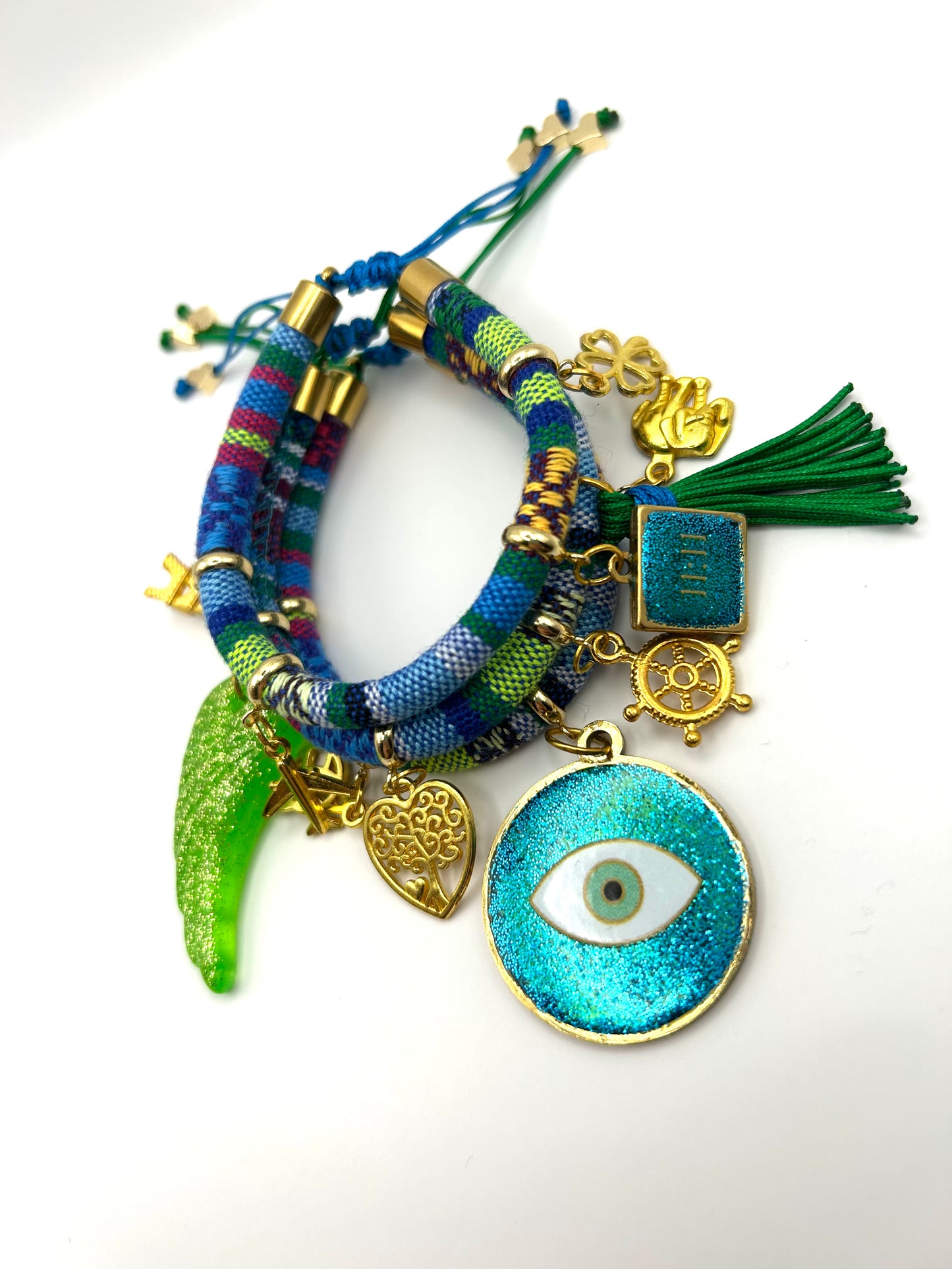 Pulsera Boho con dije de ojo malvado: joyería protectora colorida hecha a mano