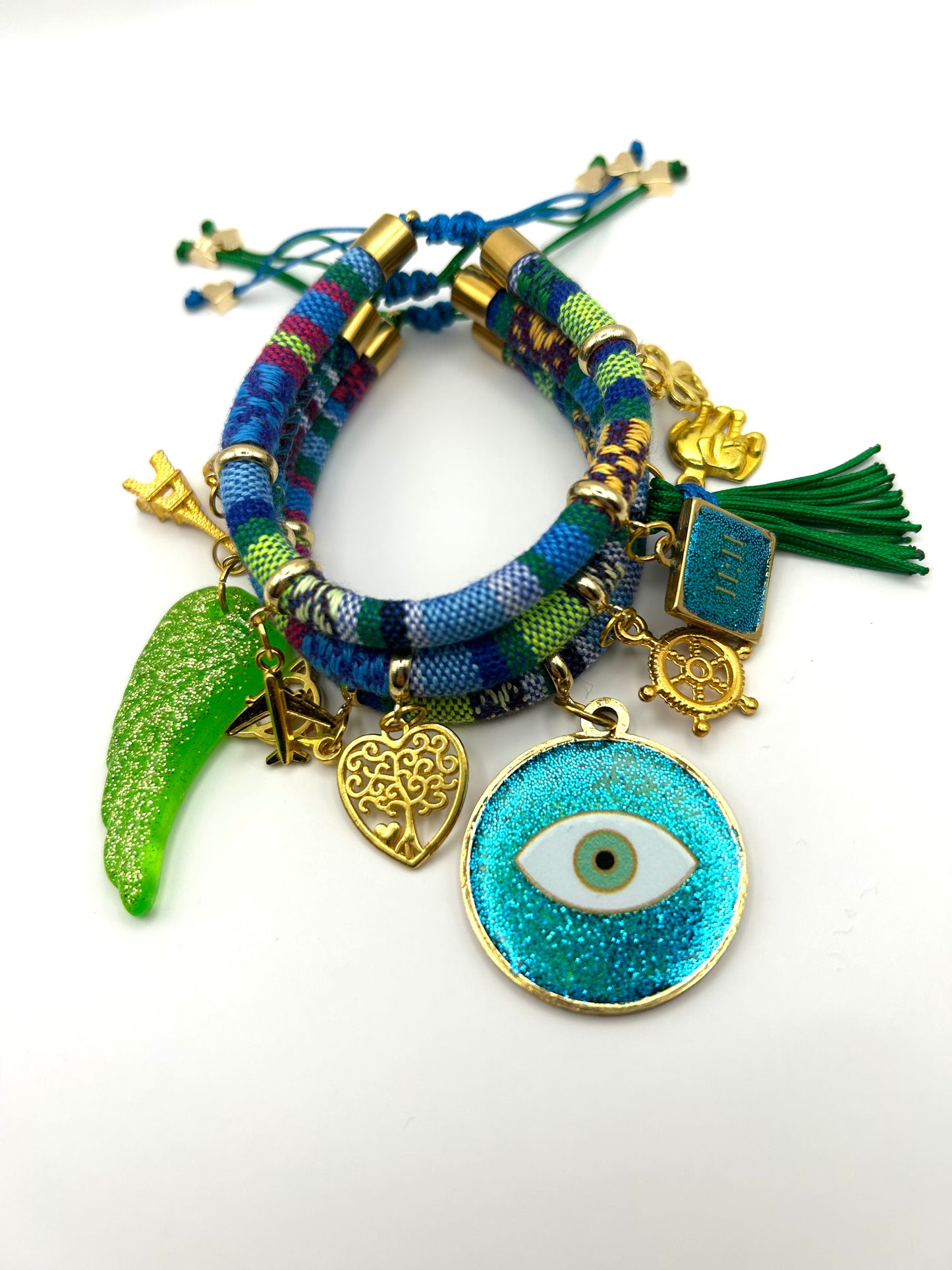 Pulsera Boho con dije de ojo malvado: joyería protectora colorida hecha a mano